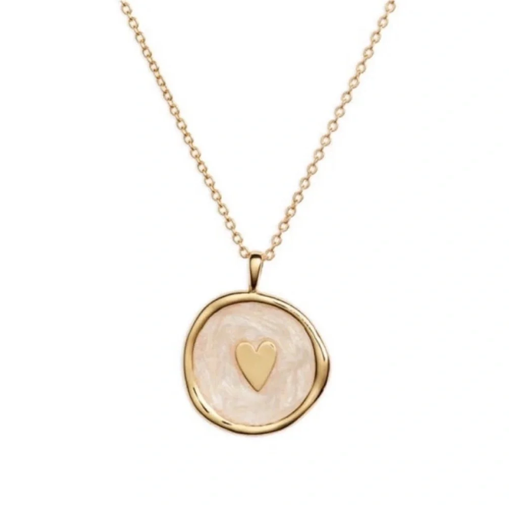 New! Urban Outfitters Gold Heart Pendant Necklace (1009) NWOT